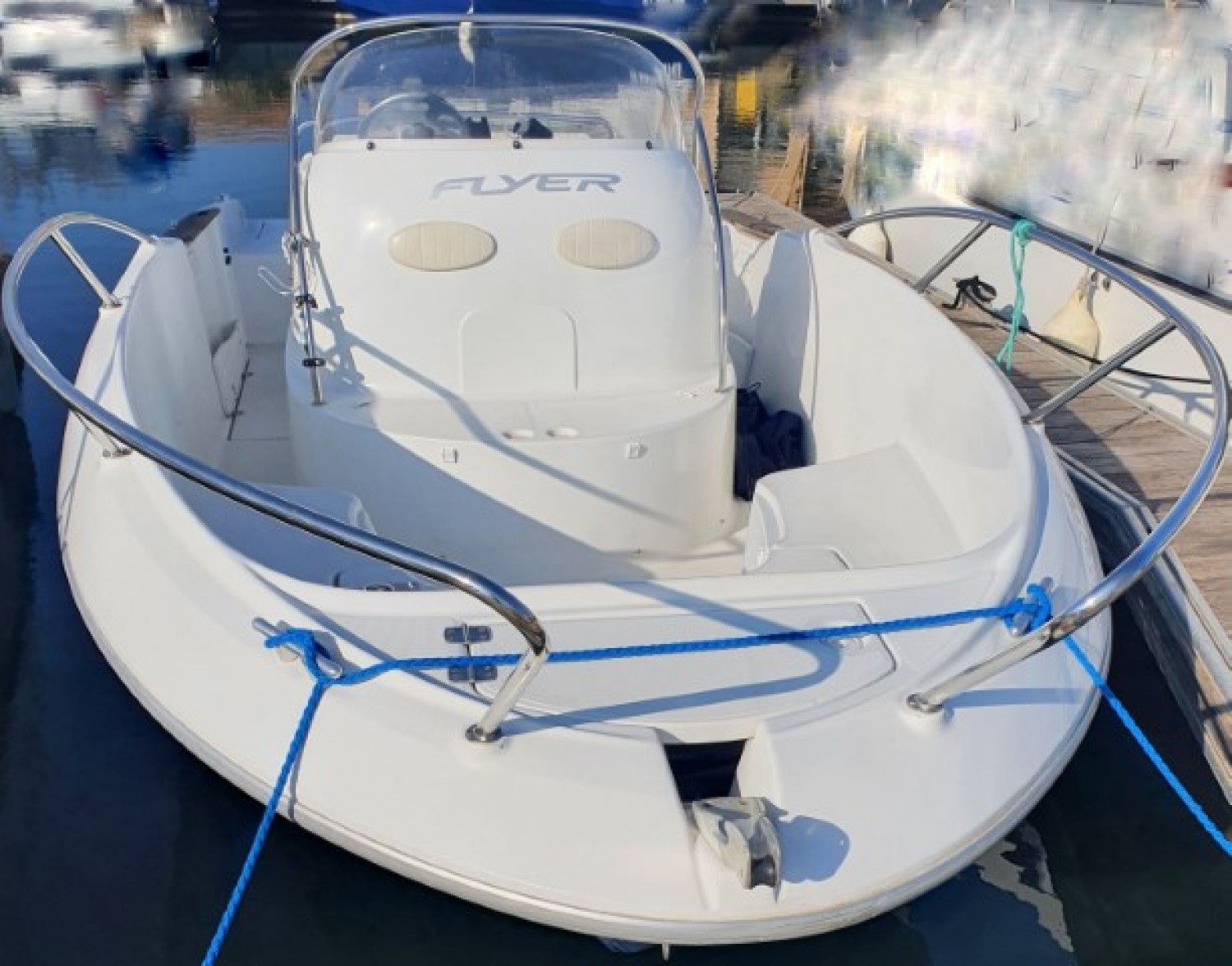 slider 0 Beneteau Flyer 650 Open